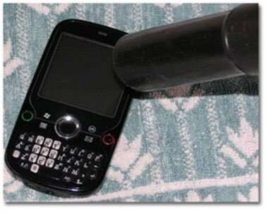 Experimente o vácuo para tirar o telefone do modo de fone de ouvido